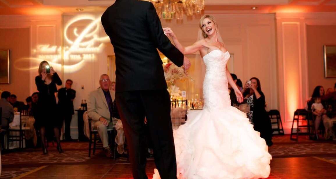 Enchanting Dance Moments with Your DJ in Cannes